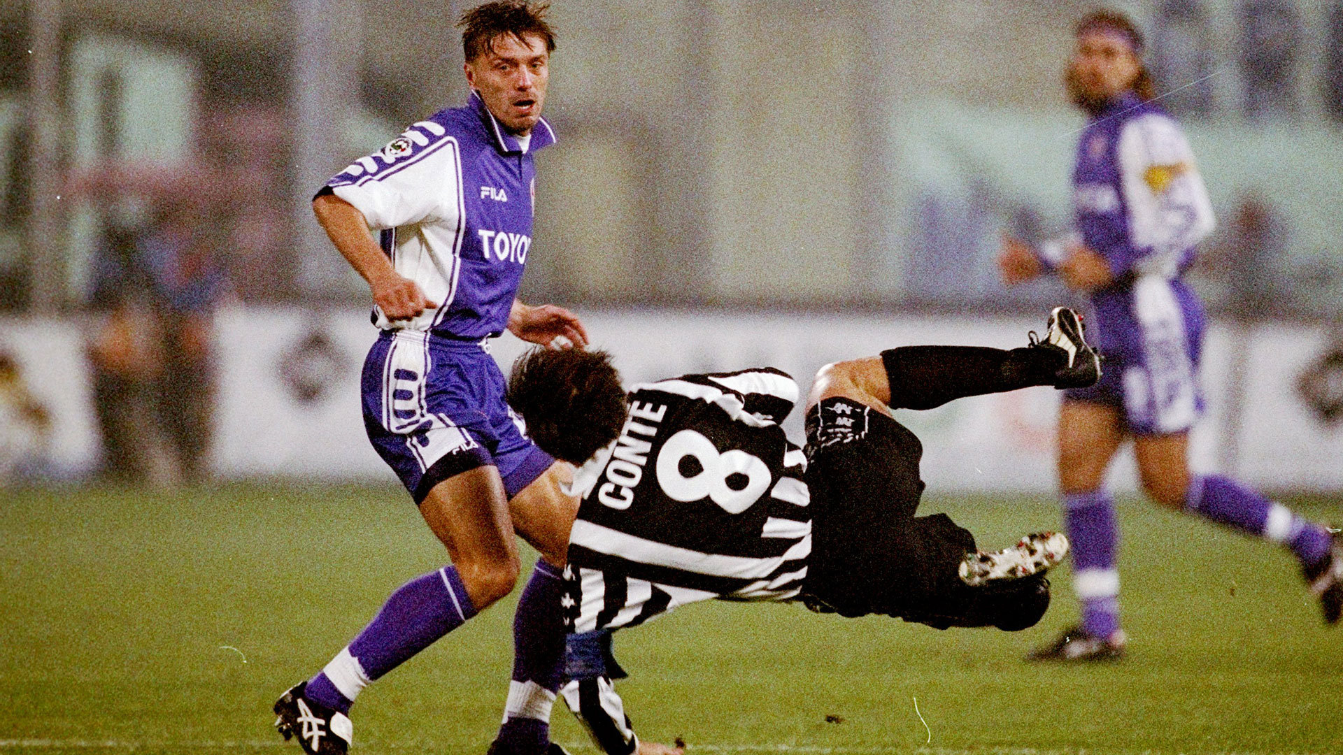 含签字费或 含签字费或